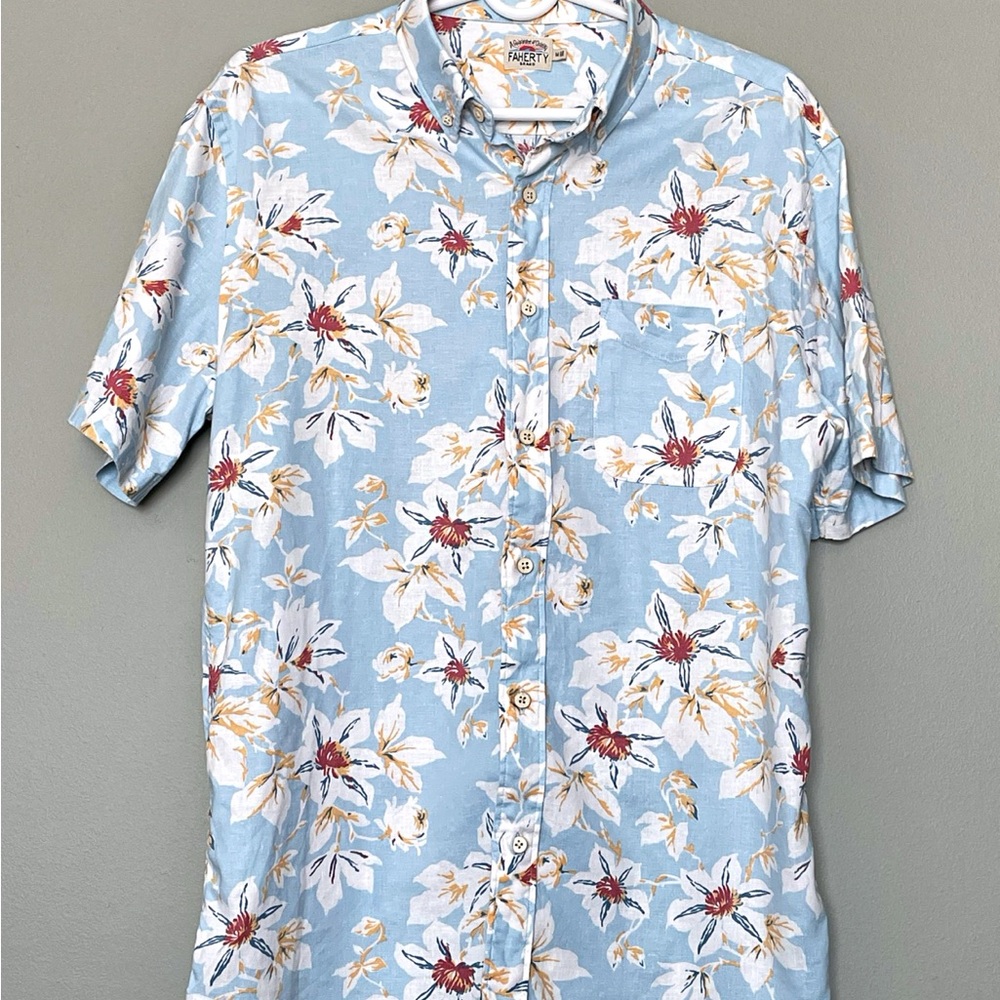 Men's Faherty Brand Blue Floral Short Sleeve Shirt Size M.